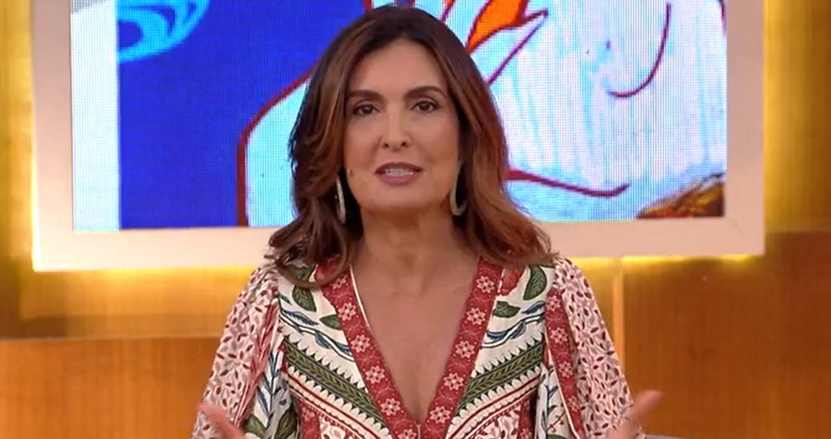 Fátima Bernardes no comando do Encontro; apresentadora mostrou bastidores de entrevista a Pedro Bial (Foto: Reprodução/TV Globo)