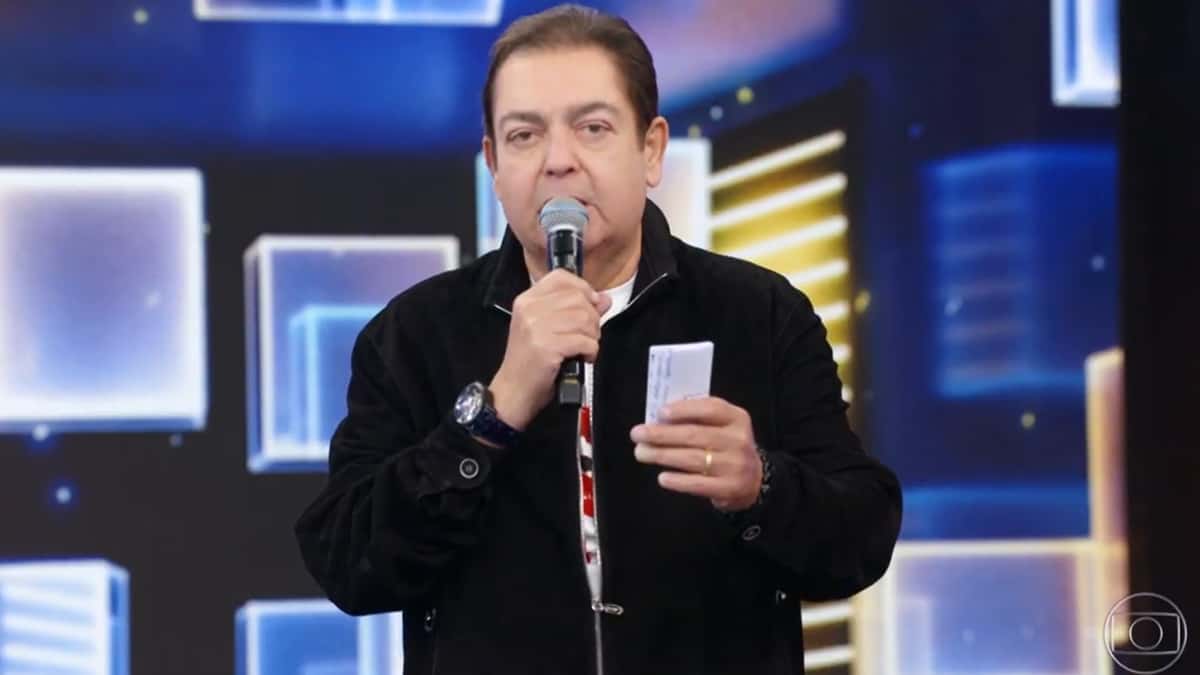 Fausto Silva no comando do Domingão do Faustão; apresentador estreia na Band em 2022 (Foto: Reprodução/TV Globo)