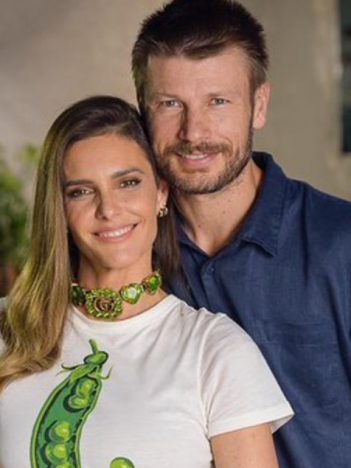 Fernanda Lima e Rodrigo Hilbert; apresentadora desmentiu que marido tenha construído capela sozinho (Foto: BP Filmes/Reprodução/Instagram)