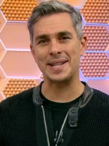 Ivan Moré no estúdio do Globo Esporte; apresentador detonou situação na Globo (Foto: Reprodução/TV Globo)