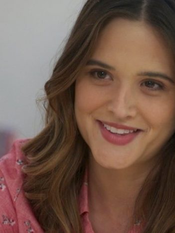 Juliana Paiva interpreta Luna em Salve-se Quem Puder; atriz não precisou fazer teste para a novela (Foto: Reprodução/TV Globo)