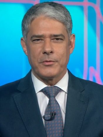 William Bonner no comando do Jornal Nacional; apresentador desabafou sobre perda dos pais (Foto: Reprodução/TV Globo)