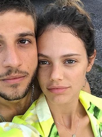 Laura Neiva e Chay Suede causaram em clique juntos (Foto: Reprodução/Instagram)