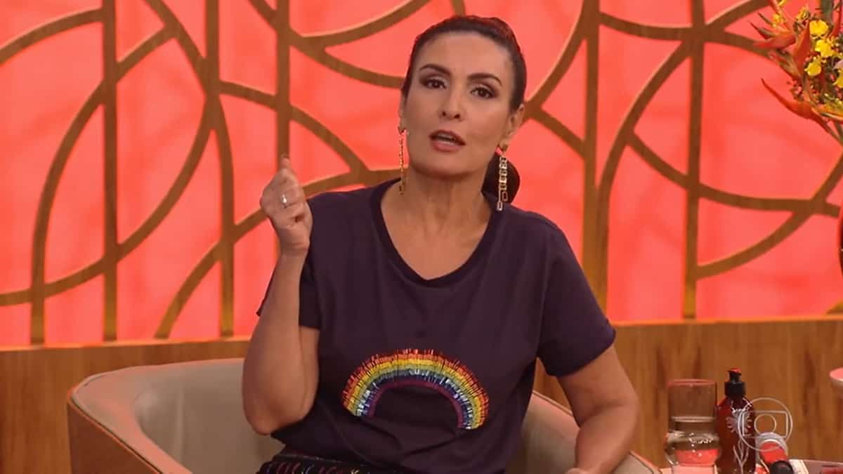 Fátima Bernardes no Encontro; apresentadora foi alvo de fake news e rebateu (Foto: Reprodução/TV Globo)