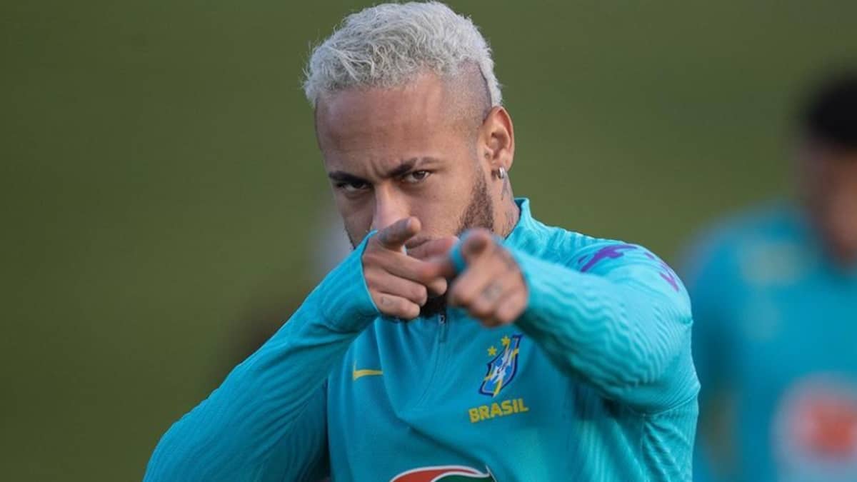 Neymar Jr. criticou pessoas que torcem contra a Seleção e Tiago Leifert o corrigiu (Foto: Reprodução/Instagram)