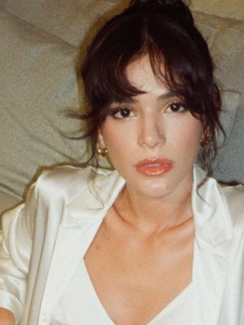 Bruna Marquezine esbanjou beleza em clique de biquíni (Foto: Reprodução/Instagram)