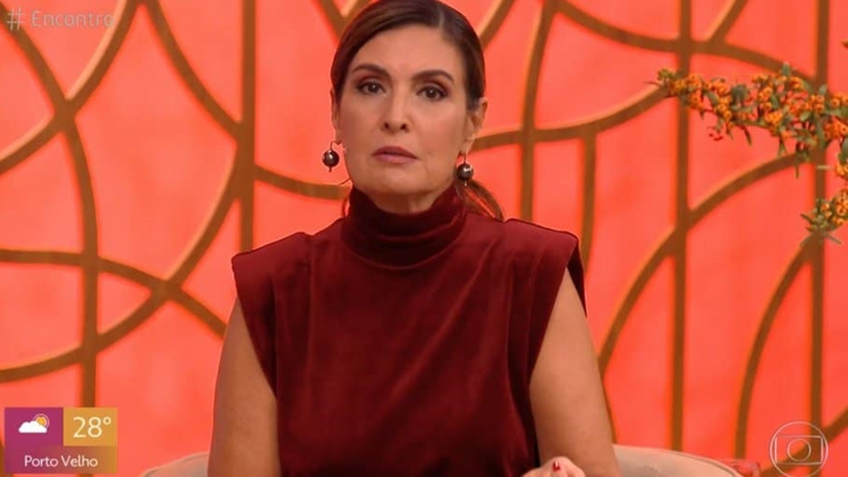 Fátima Bernardes no Encontro; apresentadora se recupera de cirurgia no ombro (Foto: Reprodução/TV Globo)
