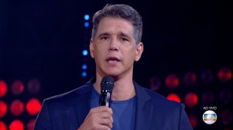 Marcio Garcia no comando do The Voice Brasil; apresentador agradeceu Boninho (Foto: Reprodução/TV Globo)