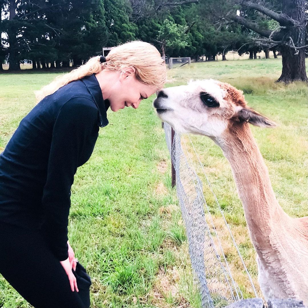 Nicole Kidman e sua alpaca