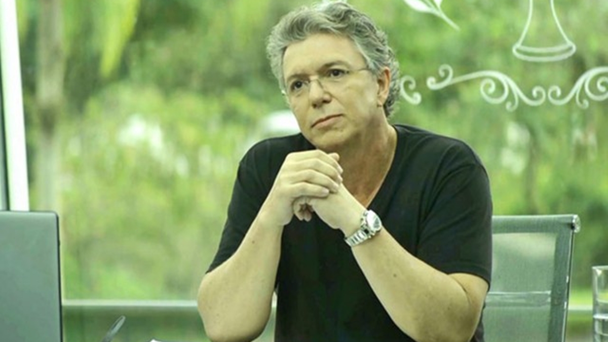 Boninho alertou candidatos ao BBB22 sobre fraude envolvendo o reality show (Foto: Reprodução/TV Globo)