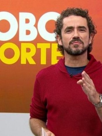Felipe Andreoli criticou Maurício Souza durante o Globo Esporte (Foto: Reprodução/TV Globo)