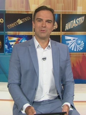 Tadeu Schmidt teve substituto definido no Fantástico: Alex Escobar (Foto: Reprodução/TV Globo)