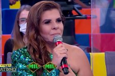 Mara Maravilha no Programa do Ratinho; apresentadora pediu desculpas após polêmica por paródia com música de Xuxa (Foto: Reprodução/SBT)