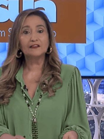 Sonia Abrão no comando do A Tarde é Sua (Foto: Reprodução/RedeTV)