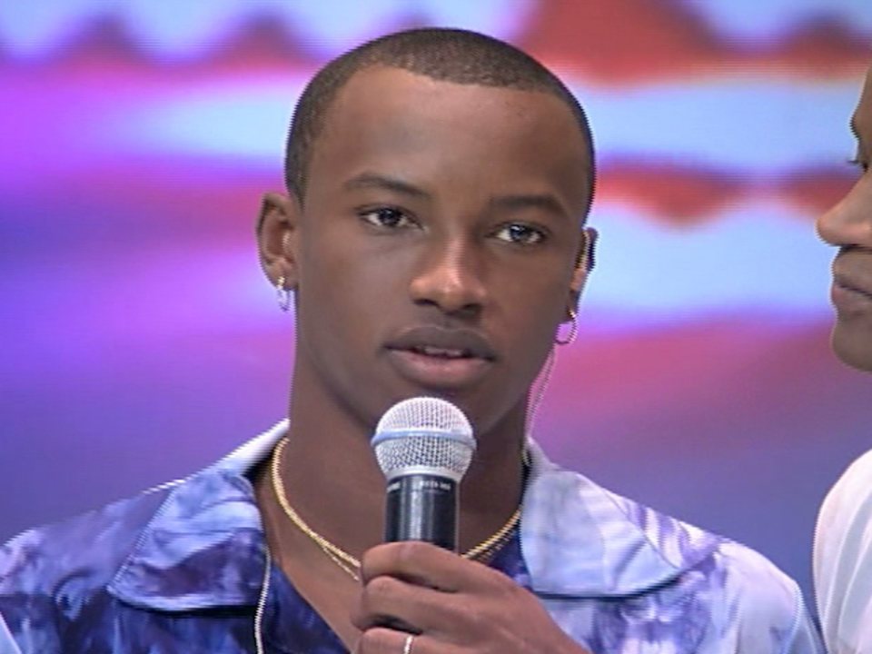 Thiaguinho participou do reality Fama em 2002 (Reprodução)
