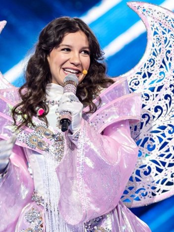 Priscilla Alcantara será apresentadora na segunda temporada do The Masked Singer Brasil (Foto: Globo/Kelly Fuzaro)