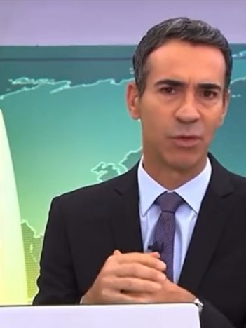 Cesar Tralli no Jornal Hoje (Foto: Reprodução/TV Globo)
