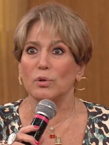 Susana Vieira surpreendeu Fátima Bernardes durante participação no Encontro (Foto: Reprodução/TV Globo)