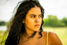 Atriz Bella Campos como Muda, na novela Pantanal (Reprodução/TVGlobo)