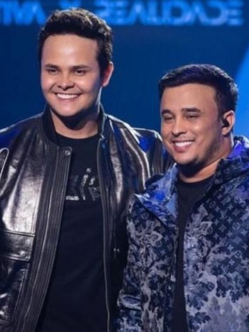 Matheus e Kauan comemoram indicação ao Grammy Latino