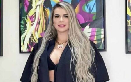 Deolane Bezerra