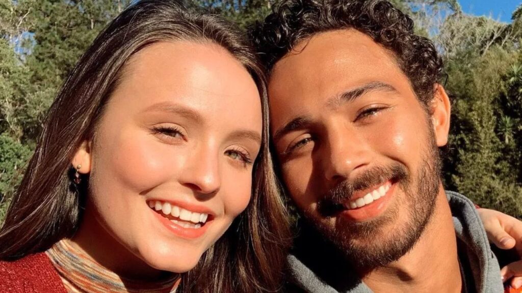 Larissa Manoela e André Luiz Frambach