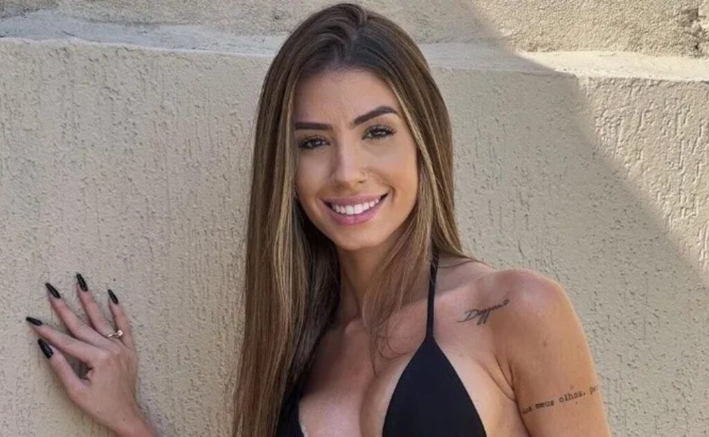Maria Lina revela se pretende engravidar após romance com Whindersson Maria Lina faz sucesso de biquíni após cirurgia