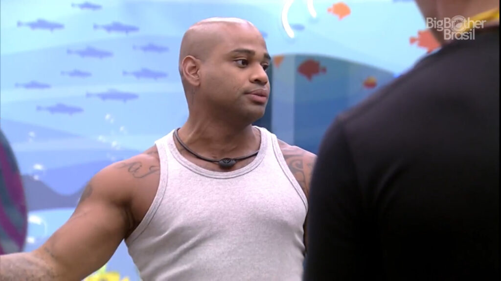 Cezar Black reclama de ter ficado de fora do VIP