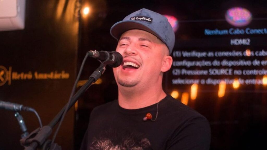 Cantor de pagode morre aos 35 anos após sofrer um AVC Nandinho Luiz