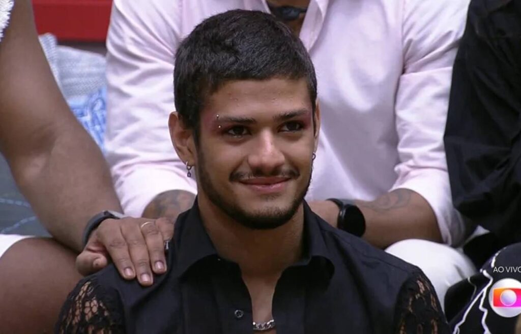 BBB 2023: Gabriel Santana passa por procedimentos estéticos após ser eliminado Gabriel Santana, BBB 2023