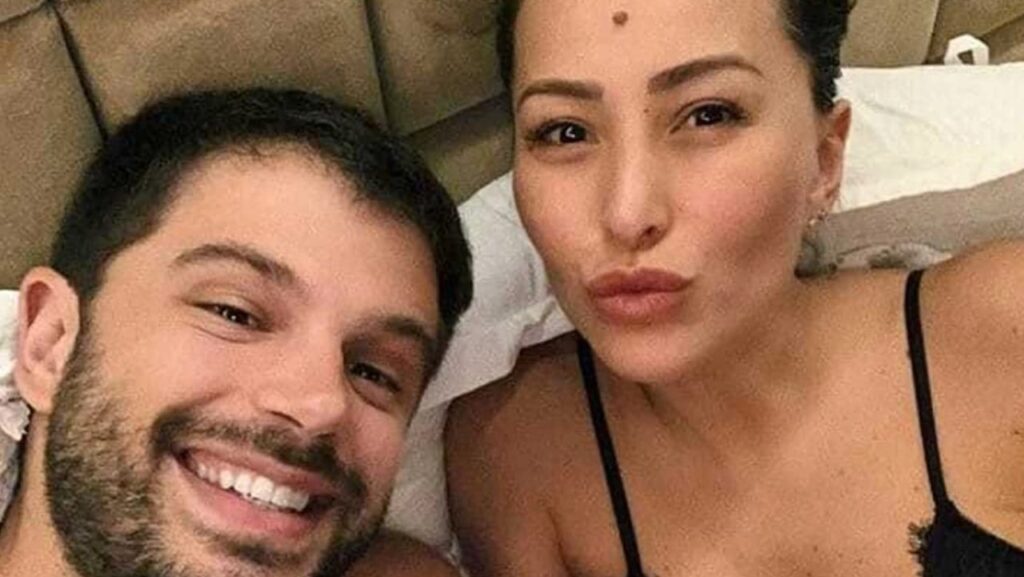 3 sinais de que o casamento de Sabrina Sato e Duda Nagle não andava bem Sabrina Sato e Duda Nagle