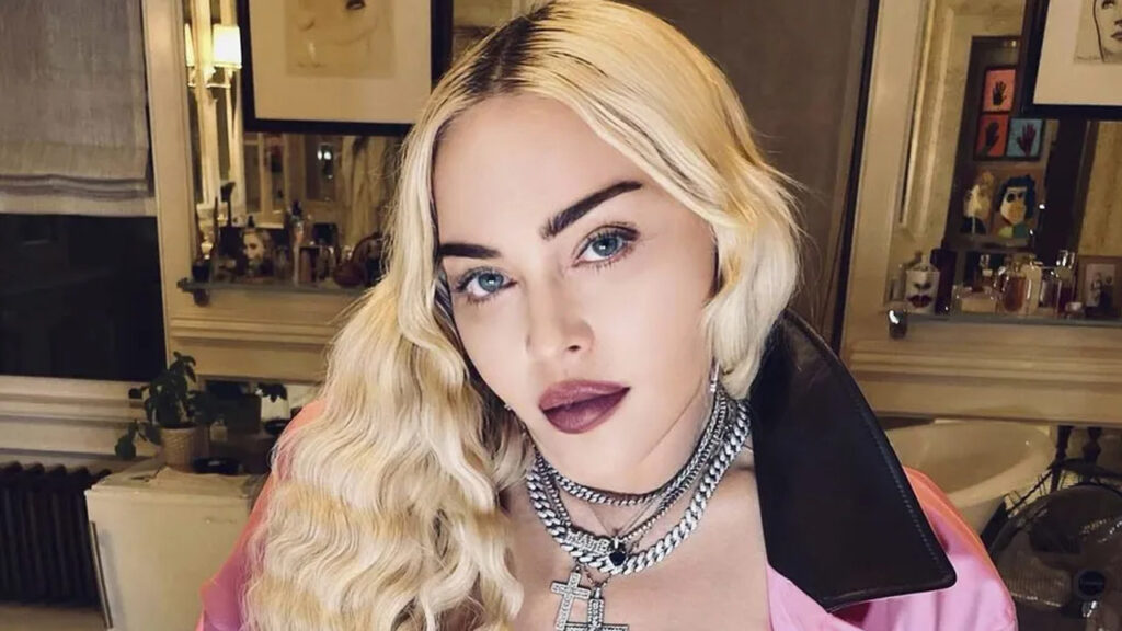Madonna é internada na UTI às pressas e gera preocupação com detalhes expostos Madonna