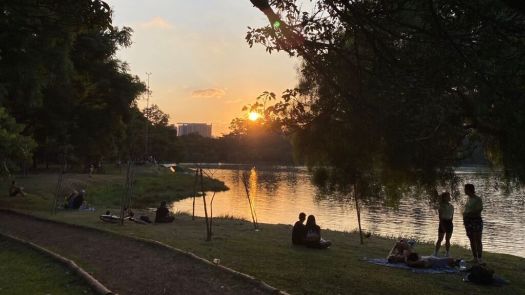 Pôr do sol no Parque Ibirapuera