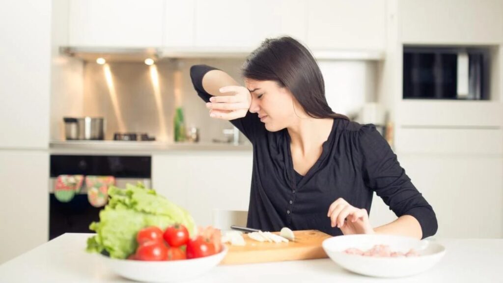 Evite lágrimas na cozinha: 8 truques eficientes para cortar cebolas sem chorar Truques para cortar cebolas sem chorar