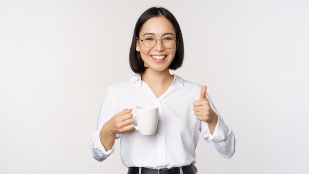 Teste: a maneira como você segura a caneca pode revelar um traço marcante da sua personalidade A maneira como você segura a caneca pode revelar um traço marcante da sua personalidade