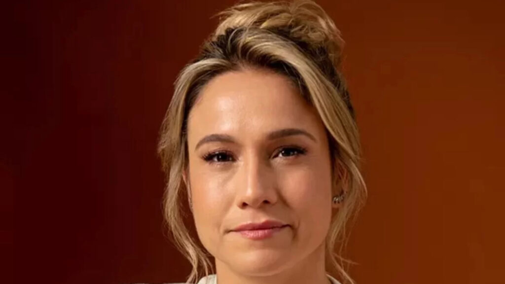Fernanda Gentil relembra exposição da sexualidade: ”cabeça na parede” Fernanda Gentil