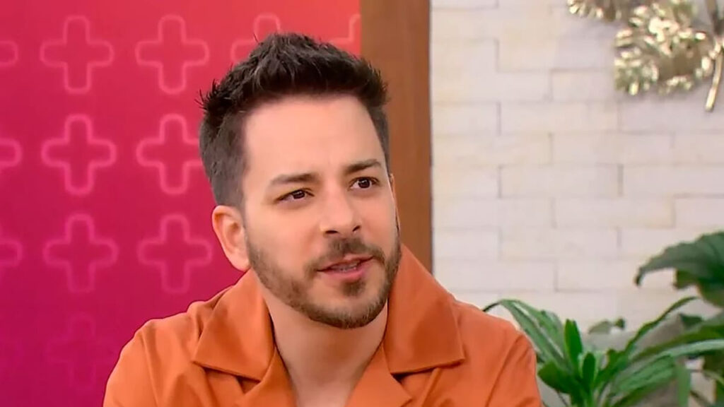 Junior Lima comentou sobre a carreira de cantor