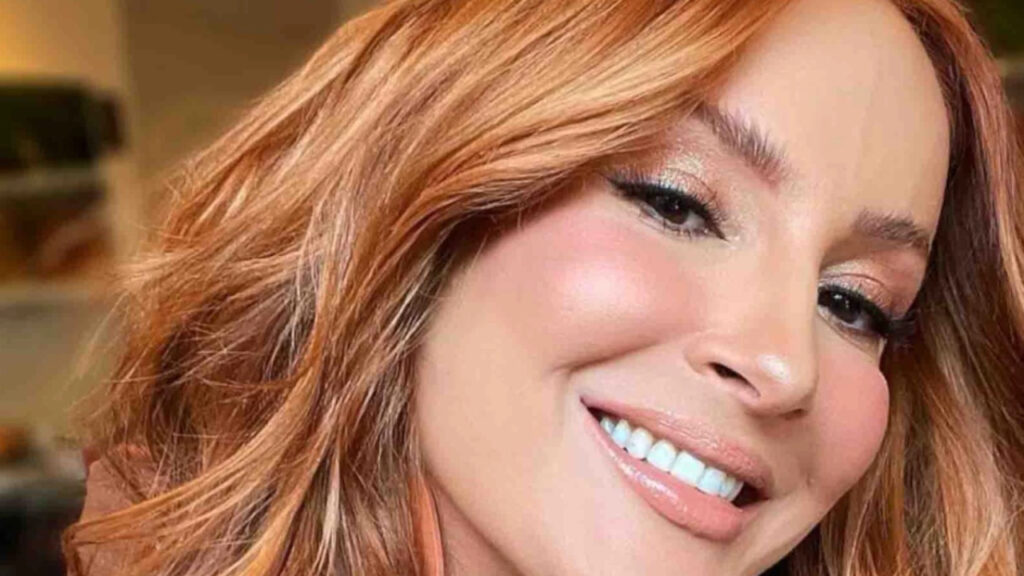 Claudia Leitte relembra depressão e faz desabafo emocionante Claudia Leitte desabafou sobre saúde mental