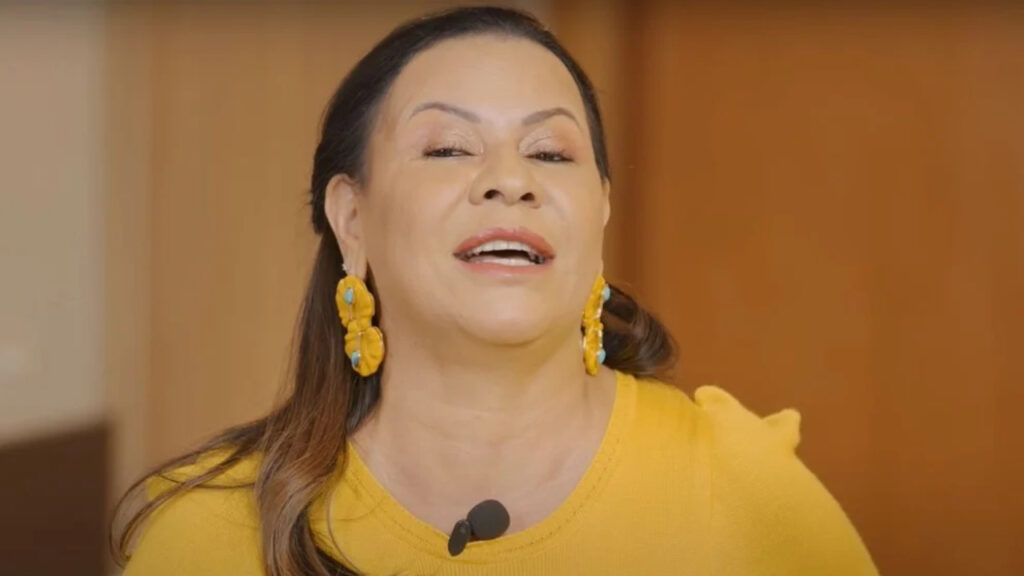 Dona Ruth, mãe de Marília Mendonça, detalha acidente de carro Dona Ruth