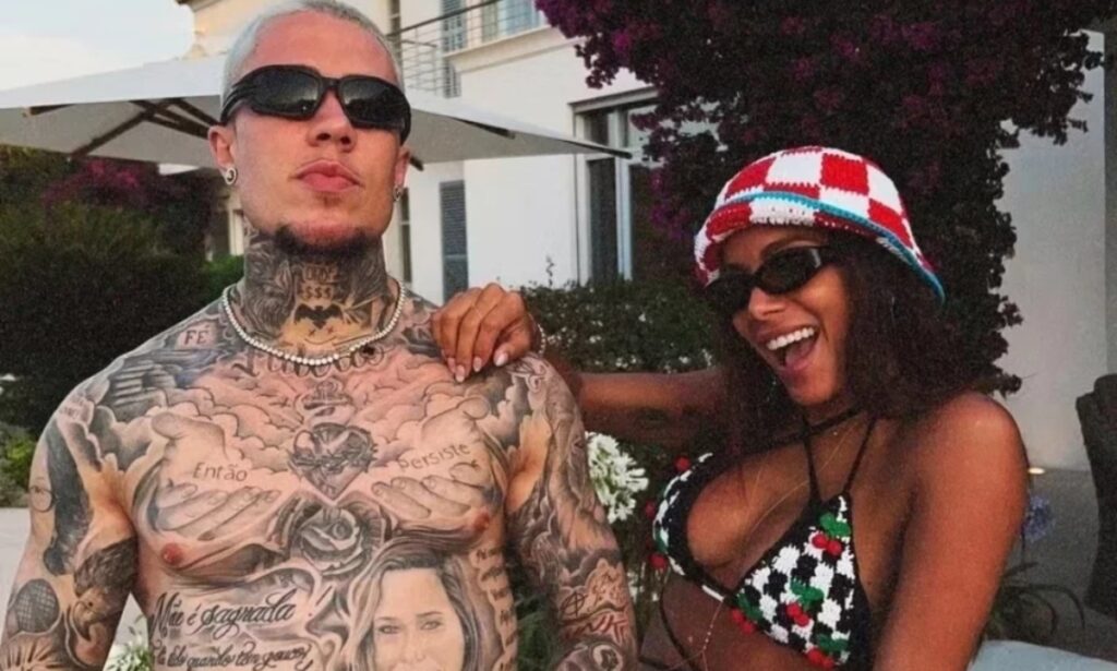Anitta fala sobre suposta tatuagem nova e escondida feita para Mc Daniel