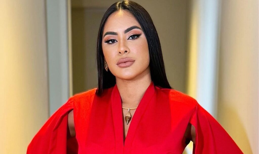 Ex-BBB Isabelle Nogueira assina contrato com a Mynd