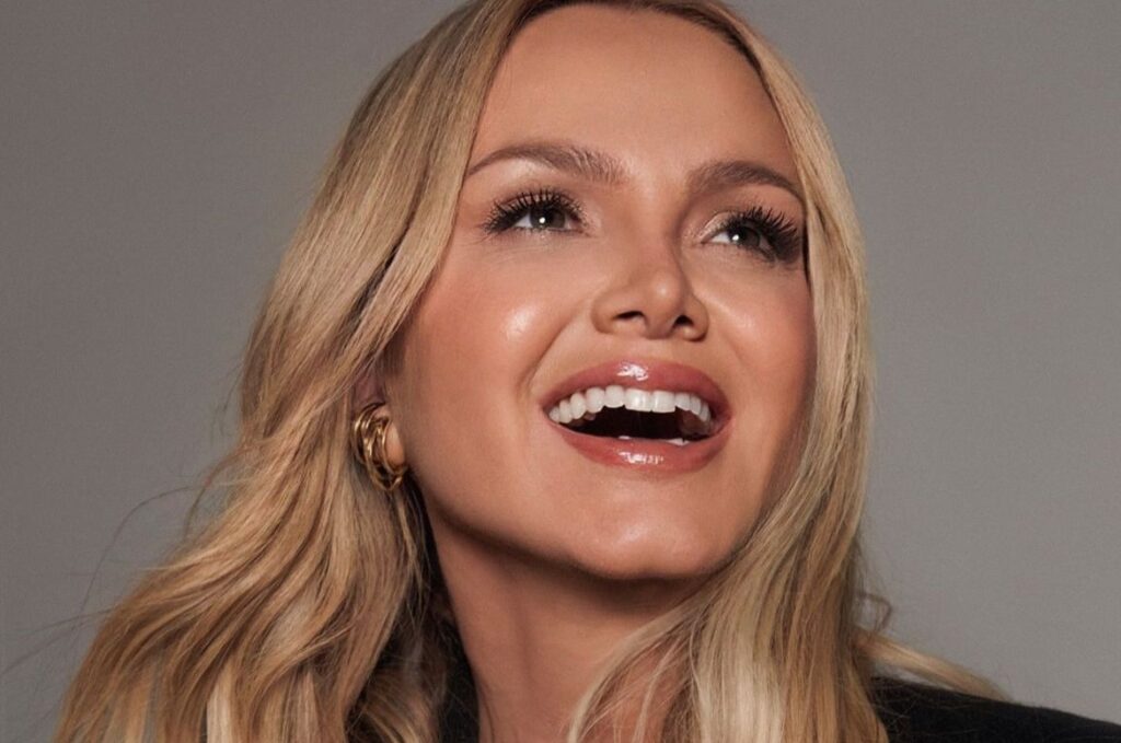 Eliana expõe 'paixão discreta' por cantor famoso de sua adolescência