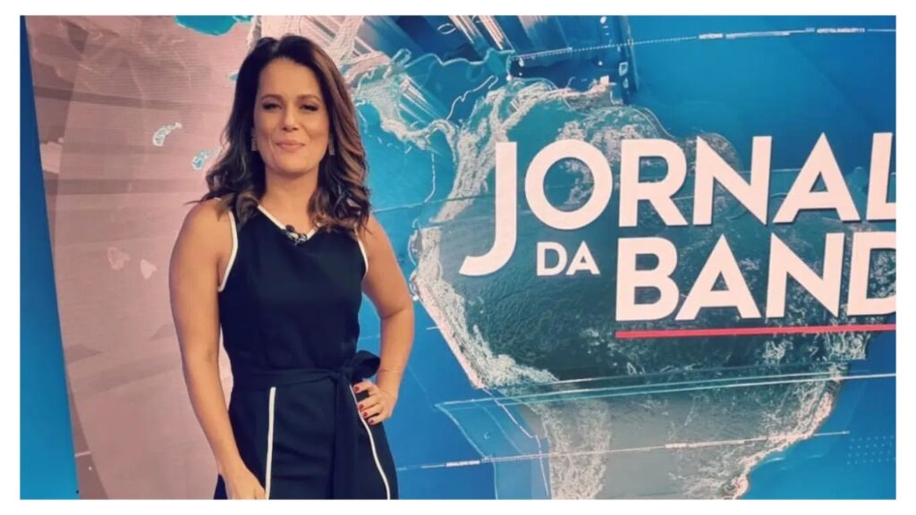 Adriana Araújo tranquiliza fãs após passar mal adriana-araujo-tranquiliza-fas-apos-passar-mal