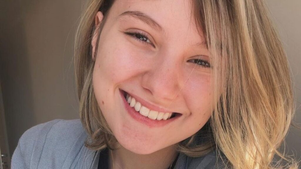Grávida e com câncer terminal, Isabel Veloso responde críticas Isabel Veloso