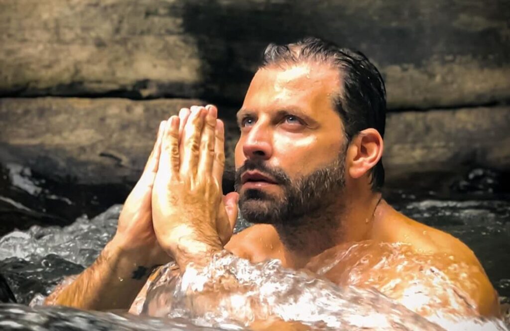 Henri Castelli tem retorno confirmado às novelas após 5 anos afastado Henri Castelli tem retorno confirmado às novelas após 5 anos afastado