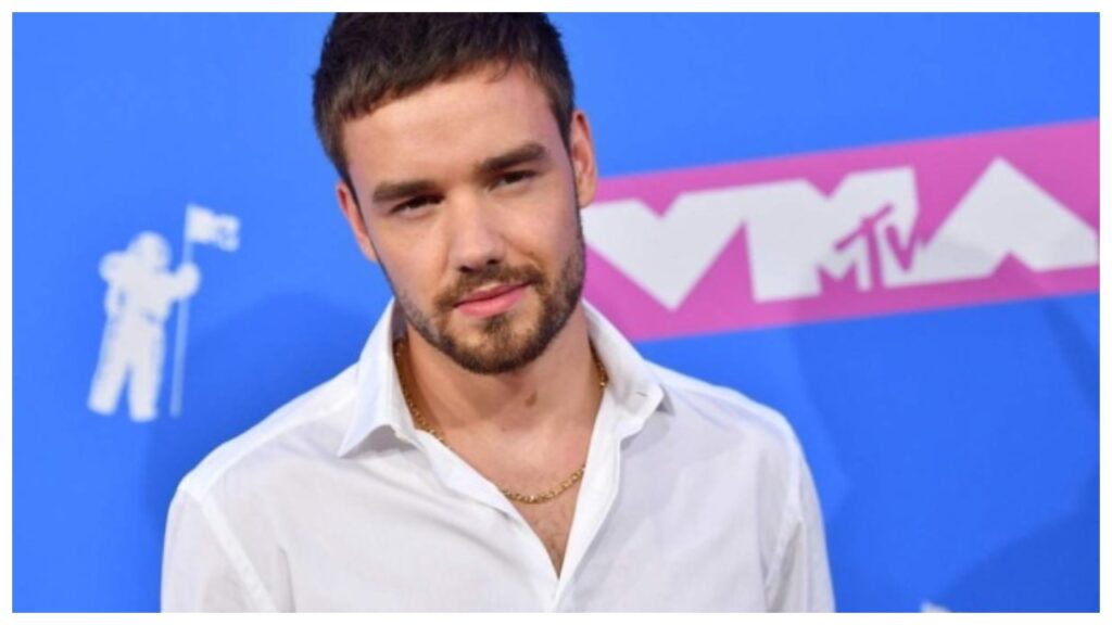 ex noiva de liam payne publica livro sobre relacao toxica
