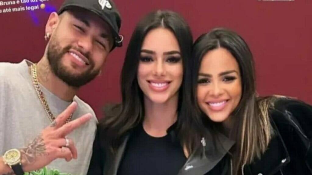 Bruna Biancardi comemora aniversário de ex-affair de Neymar neymar brunabiancardi gabily