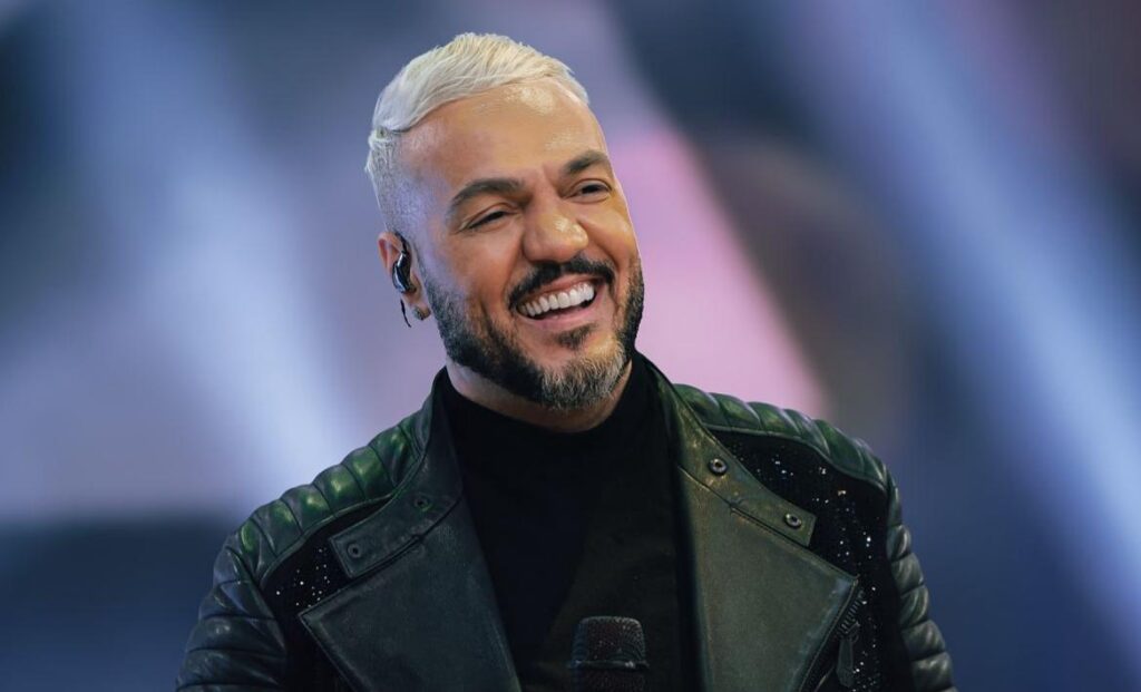 Belo comenta sobre choro em show, após término com Gracyanne Barbosa