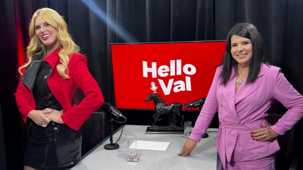 Mara Maravilha e Val Marchiori se juntam para detonar Xuxa e Angélica Mara Maravilha e Val Marchiori se juntam para detonar Xuxa e Angélica