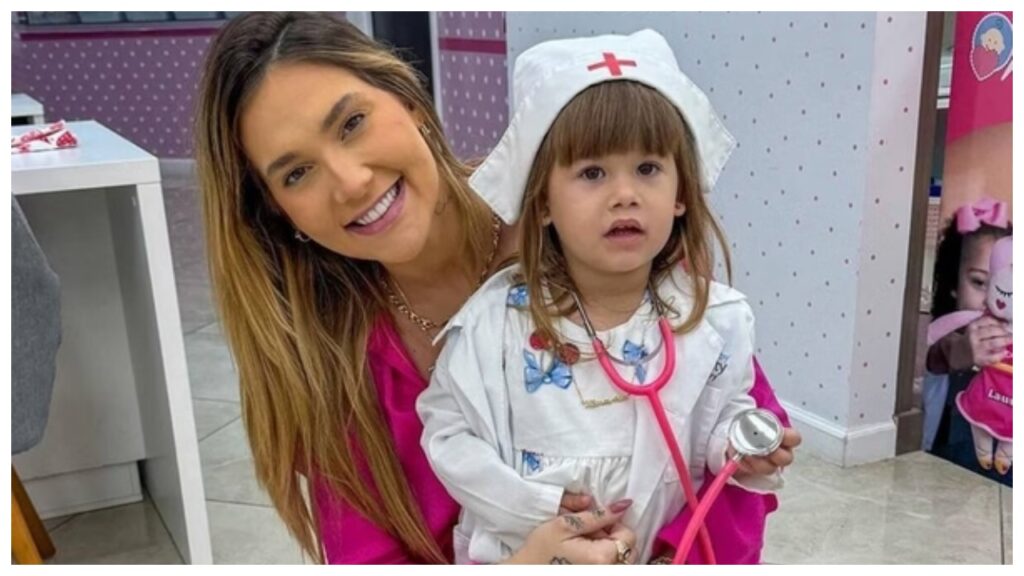 Virginia se emociona ao ver Maria Alice cantando música do Leandro virginia se emociona ao ver maria alice cantando musica do leandro